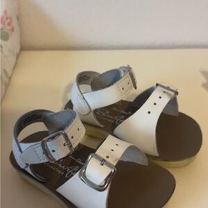 Sun-San Kids White Leather Buckle Sandals
